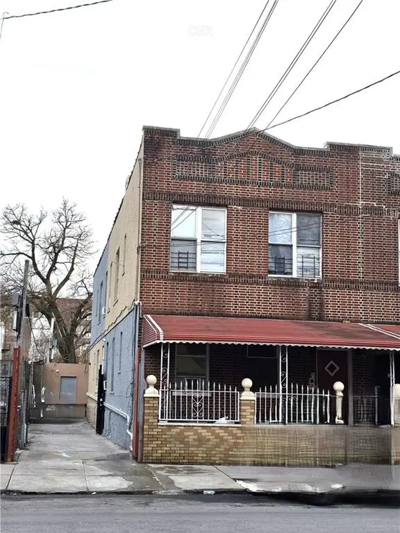 106 Newport Street, Brooklyn, NY 11212 - Image #2