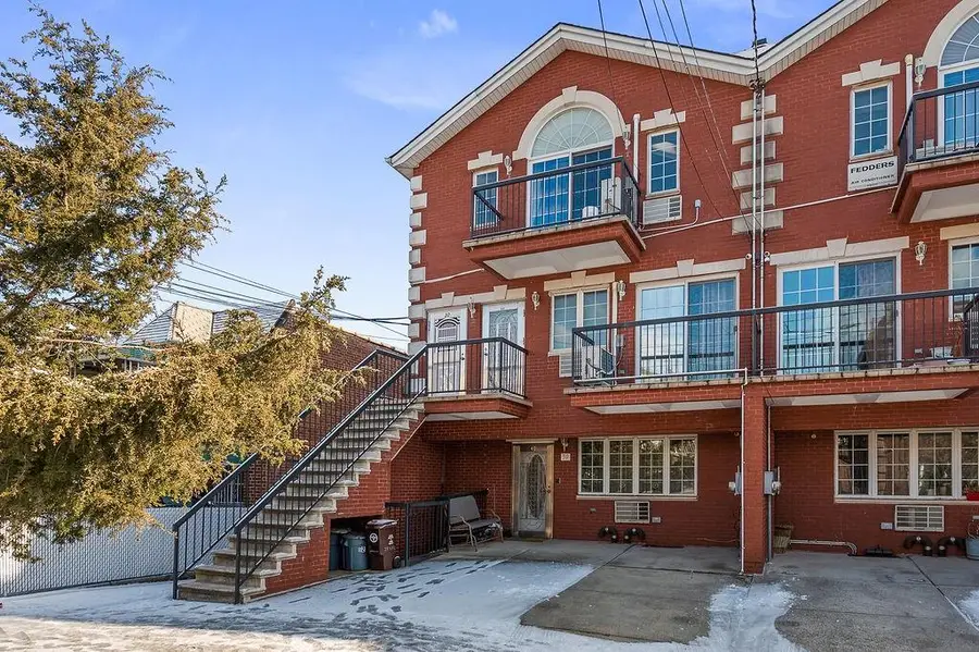 39 Bay 38th Street #3D, Brooklyn, NY 11214 - Image #2