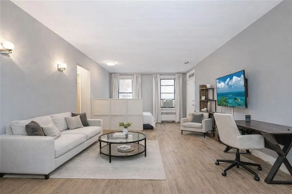 150 West End Avenue #1P, Brooklyn, NY 11235 - Image #1