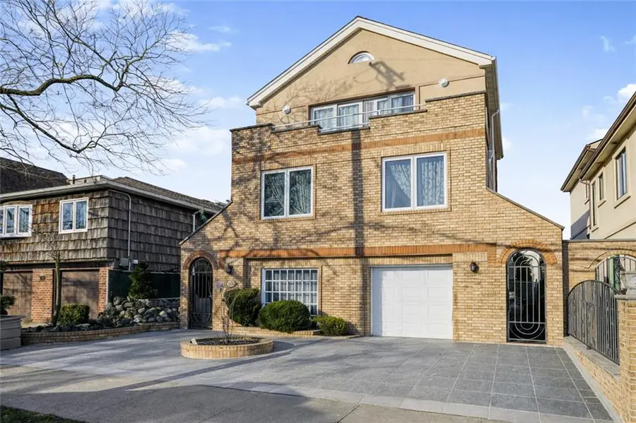 215 Arkansas Drive, Brooklyn, NY 11234 - Image #2