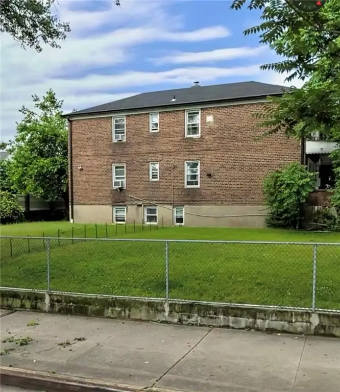 196-64 45th Avenue, Flushing, NY 11358 - Image #3