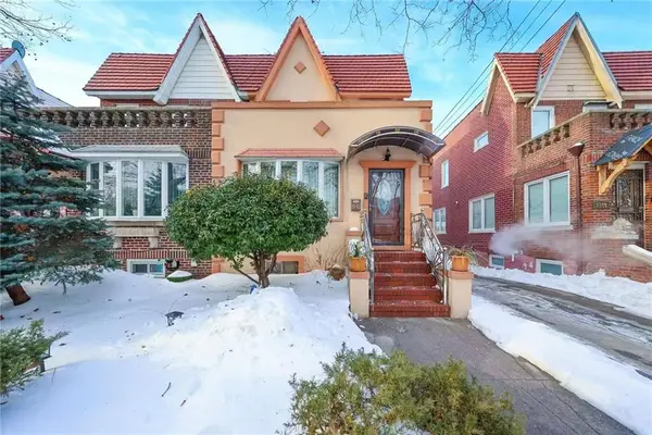 87-43 Union Turnpike, Glendale, NY 11385