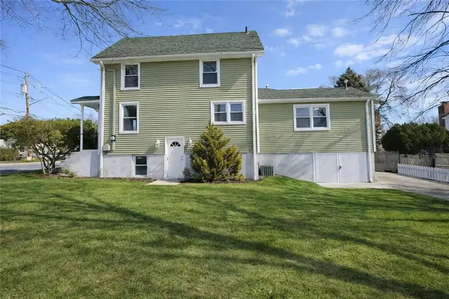 132 Dewey Avenue, Staten Island, NY 10308 - Image #2