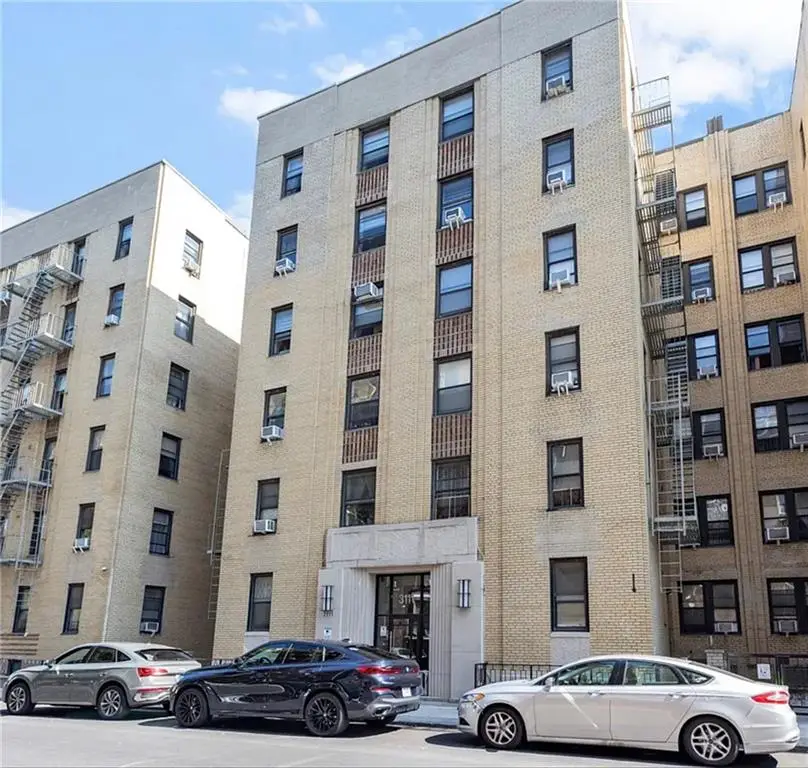 3111 Brighton 1st Place #5C, Brooklyn, NY 11235 - Image #1