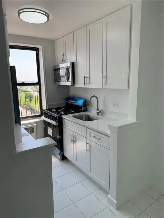 3235 Emmons Avenue #723, Sheepshead Bay, NY 11235