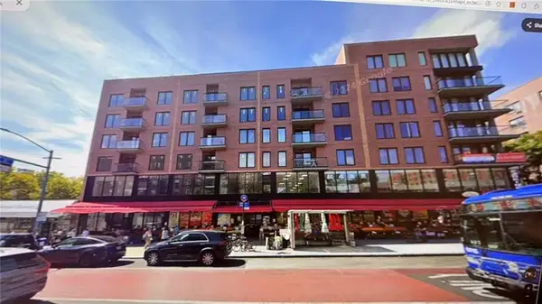 42-80 Main Street #5E, Flushing, NY 11355