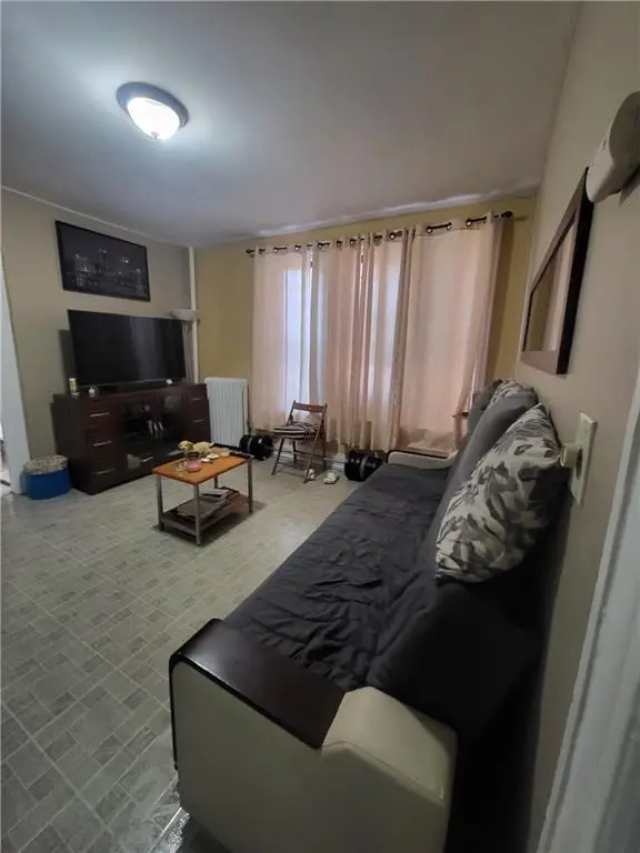 1513 West 7th Street #1B, Brooklyn, NY 11223 - Image #2