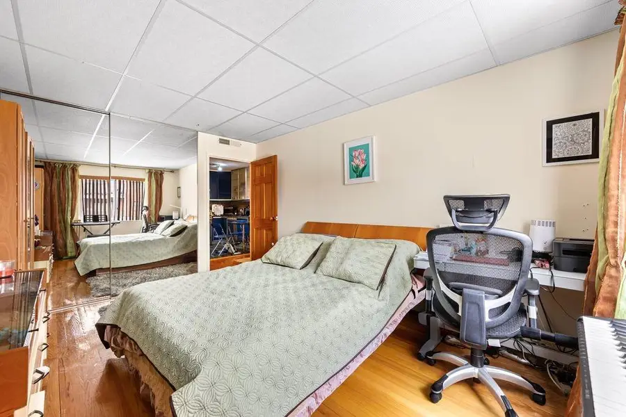 2805 East 26th Street #2B, Brooklyn, NY 11235 - Image #3