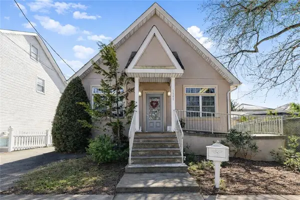 1562 Drumgoole Road East, Staten  Island, NY 10309