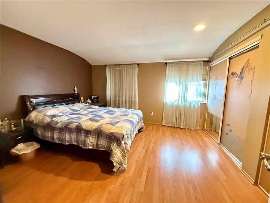 16 Shale Street, Staten Island, NY 10314 - #3