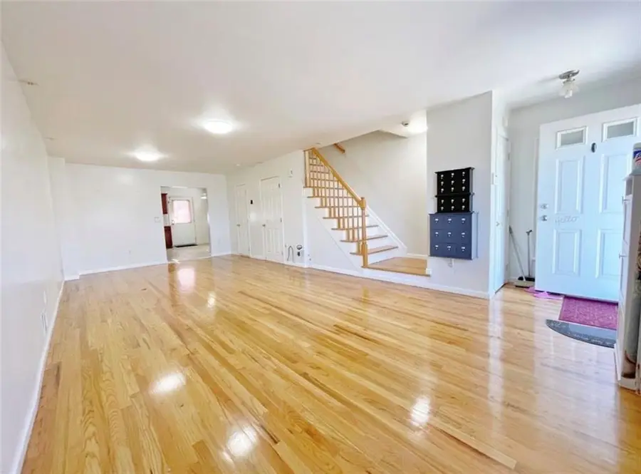 372 Maryland Avenue, Staten Island, NY 10305 - #2