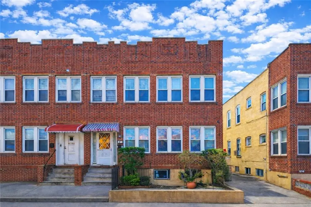 81-20 Dongan Avenue, Elmhurst, NY 11373 - #1