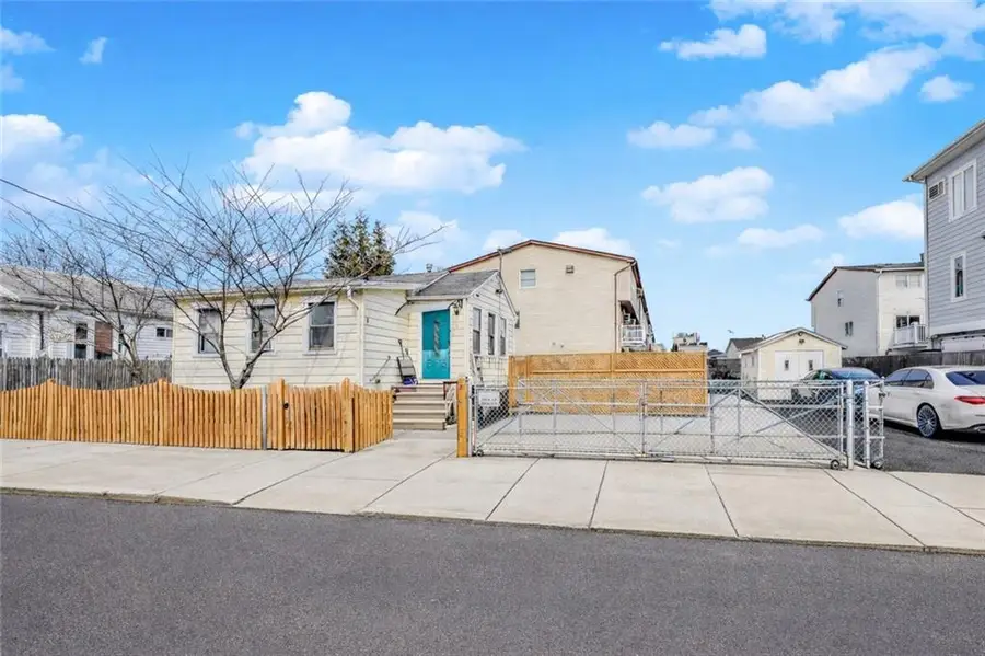 5 Milbank Road, Staten Island, NY 10306 - #3