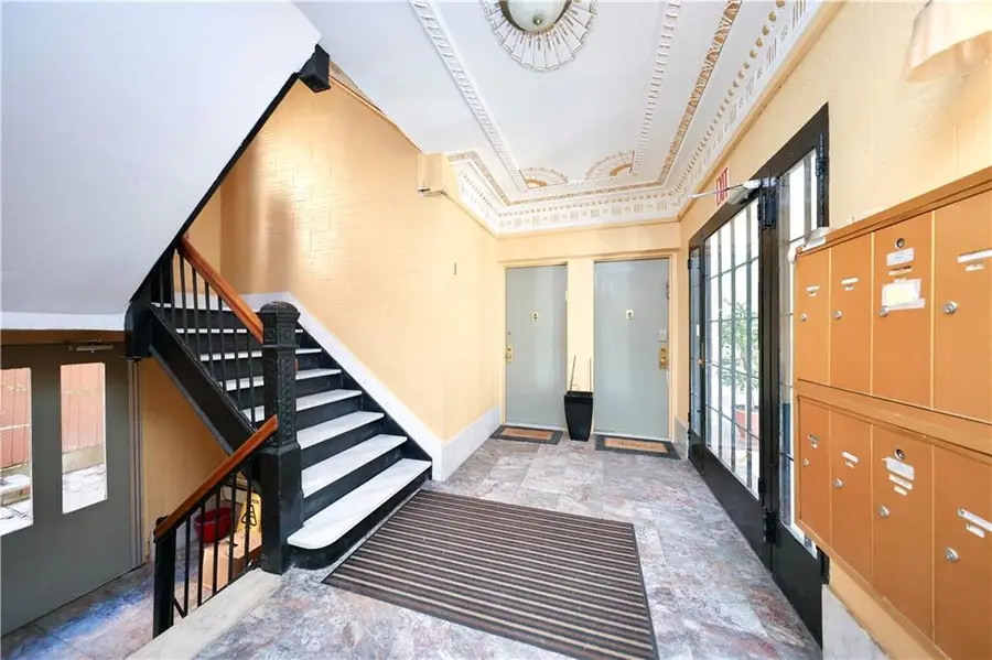 1489 East 8th Street #C2, Brooklyn, NY 11230 - #3