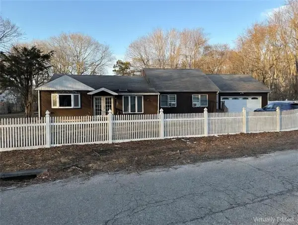 39 Pineway Avenue, Mastic Beach, NY 11951