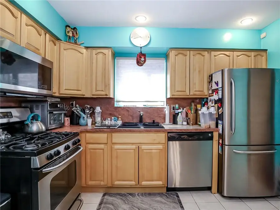 32 Mccormick Place, Staten Island, NY 10305 - #3