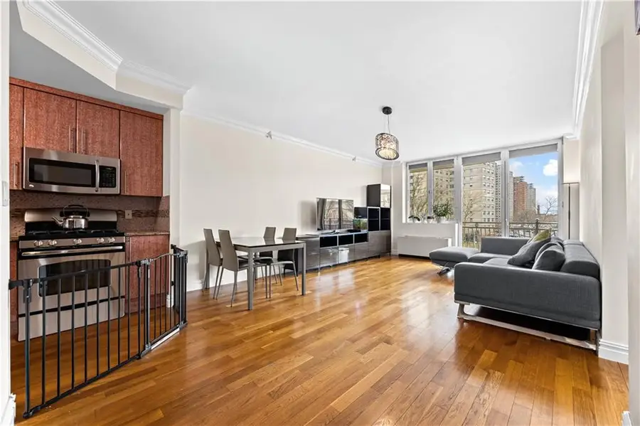 2805 Ocean Parkway #3A, Brooklyn, NY 11235 - #3