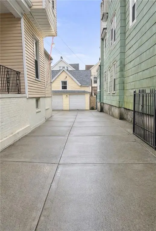 25 Schenck Avenue, Brooklyn, NY 11207 - #3