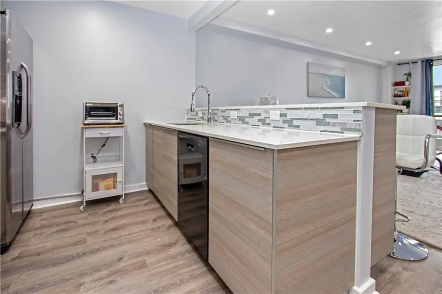 91-16 Shore Front Parkway #2F, Rockaway Beach, NY 11693 - #3