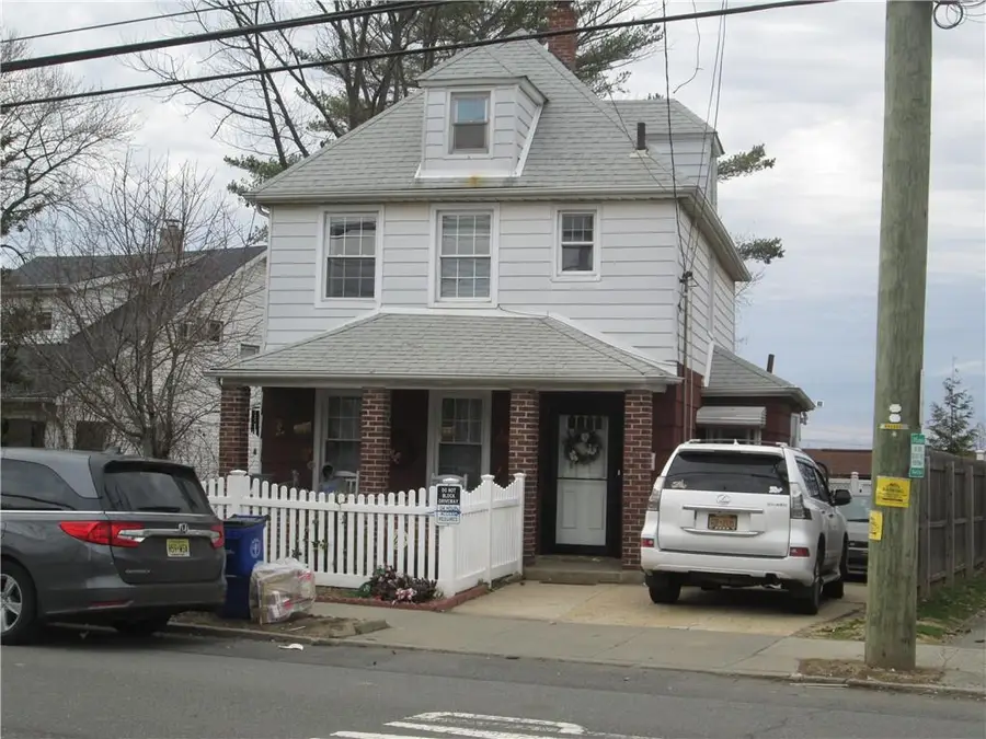 3879 Victory Boulevard, Staten Island, NY 10314 - #2