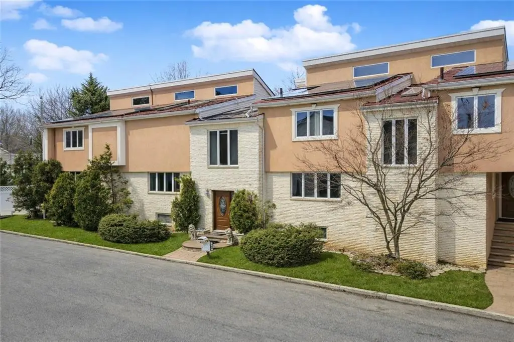 201 Arbutus Avenue, Staten Island, NY 10312 - #1