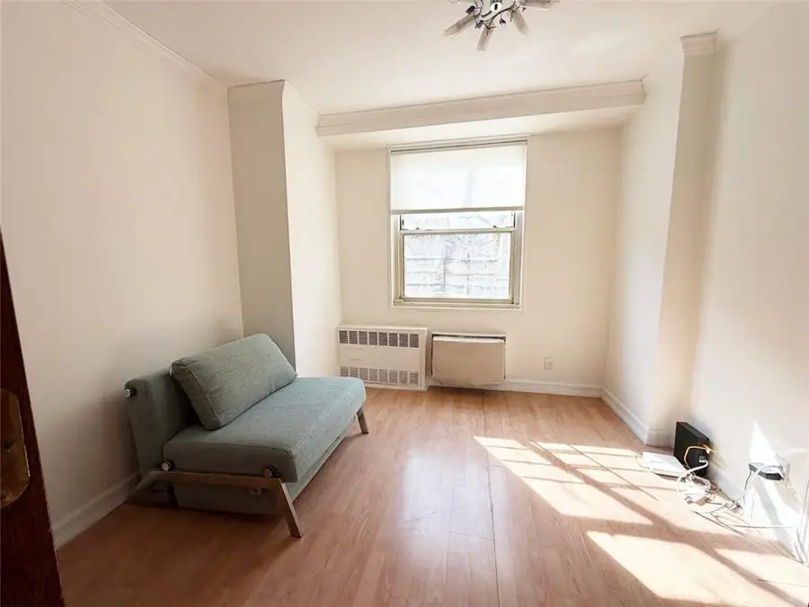 35 Seacoast Terrace #2V, Brooklyn, NY 11235 - #3