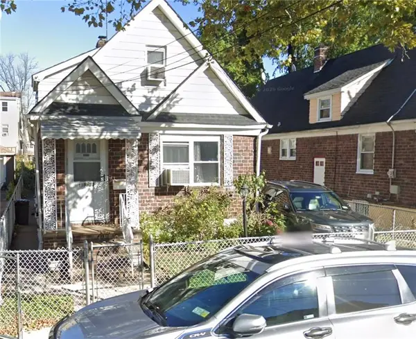 11923 200th Street, Queens, NY 11412