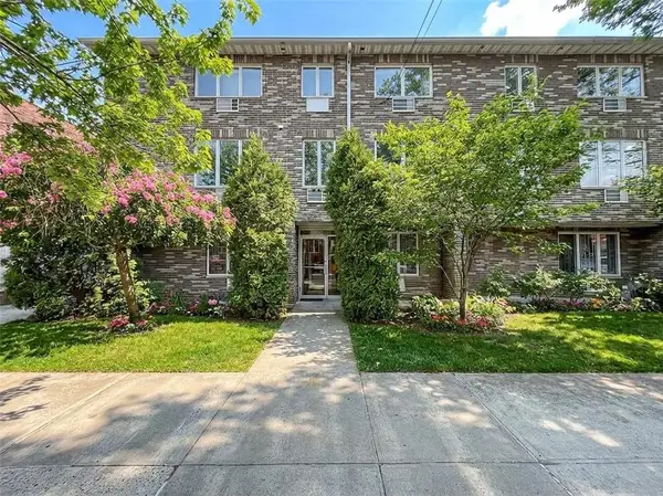 2536 E 1st Street #102, Brooklyn, NY 11223