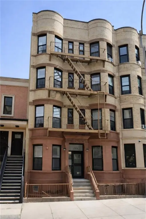 141 Albany Avenue, Brooklyn, NY 11213