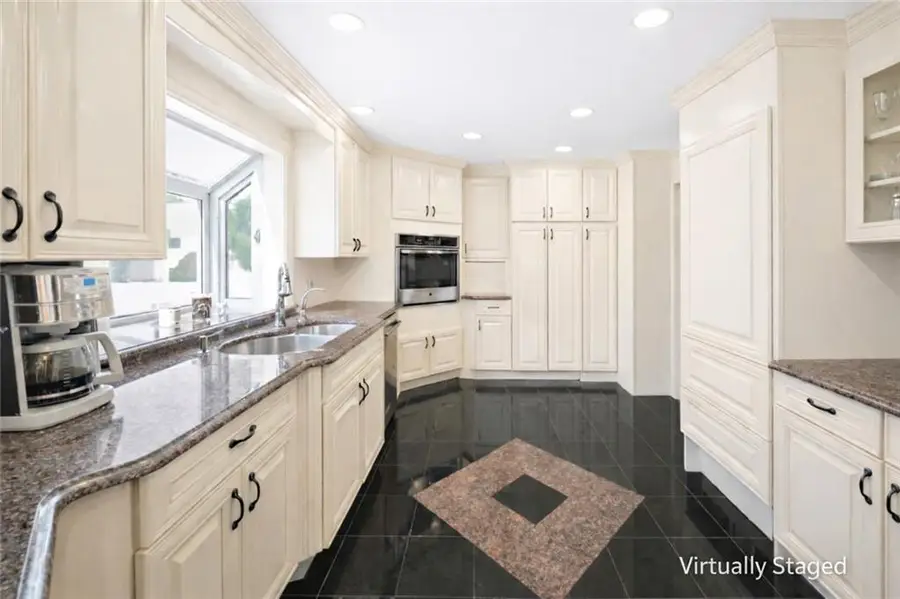 728 Huguenot Avenue, Staten Island, NY 10312 - #3