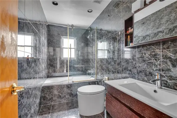 389 Mayfair Dr Drive, Brooklyn, NY 11234