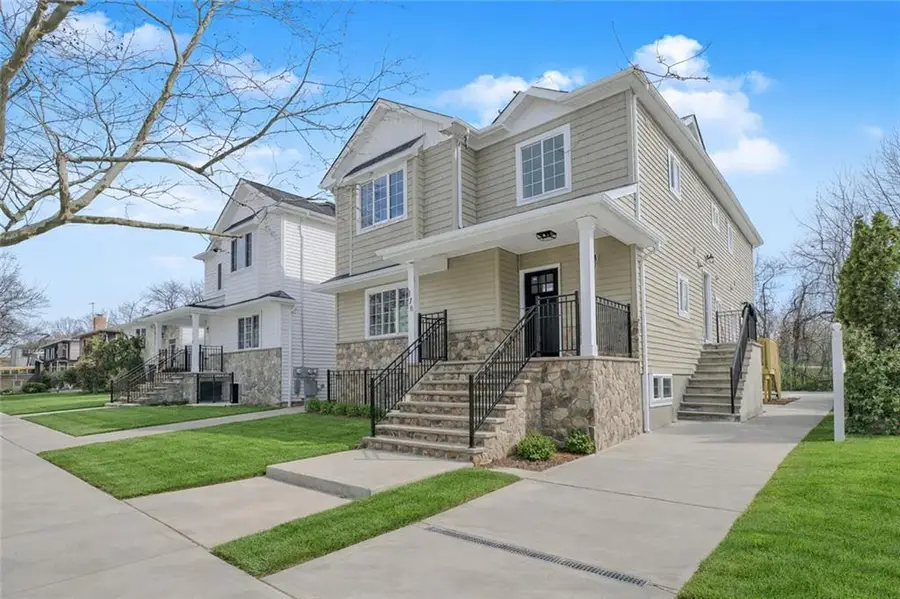 178 North Railroad Street, Staten Island, NY 10312 - #2