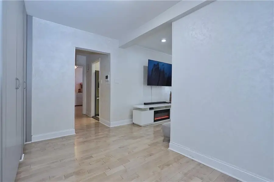 2711 X Avenue #2F, Brooklyn, NY 11235 - #3