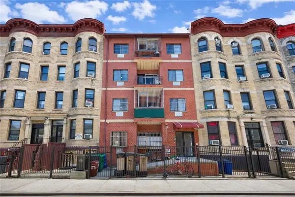 422 49th Street #1F, Brooklyn, NY 11220