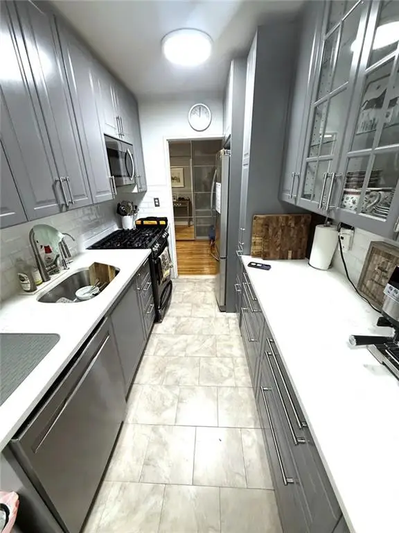 2553 East 7th Street #1D, Brooklyn, NY 11235 - #3