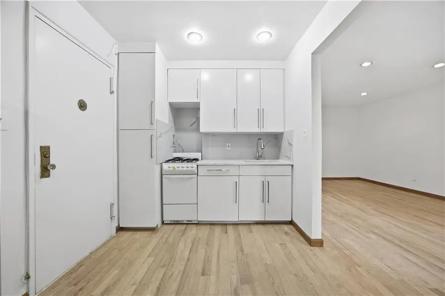 3101 Ocean Parkway #4K, Brooklyn, NY 11235 - #3