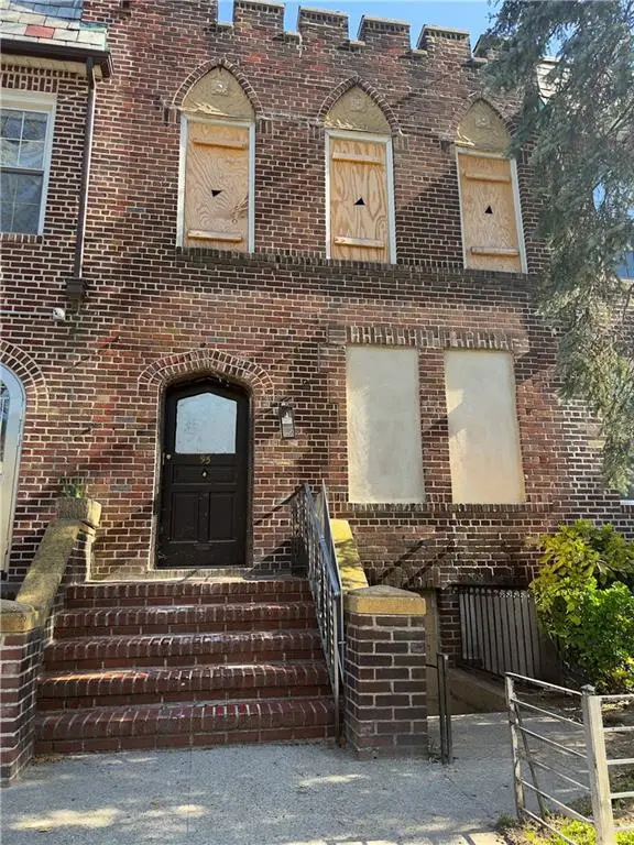 95 73rd Street, Brooklyn, NY 11209
