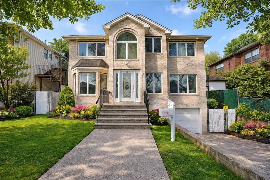 11 Whitaker Place, Staten Island, NY 10304 - #1