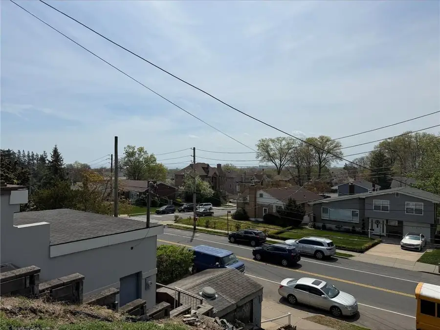 603 West Fingerboard Road, Staten Island, NY 10305 - #2