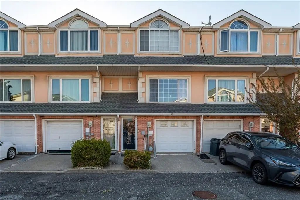 69 Alex Circle, Staten Island, NY 10305 - #1