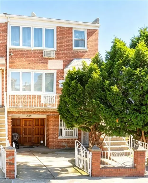 195 Bay 46th Street, Brooklyn, NY 11214 - #1