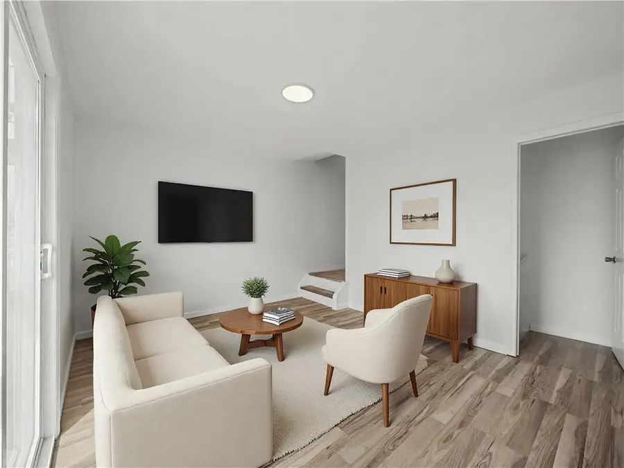 60 Stage Lane, Staten Island, NY 10304 - #3