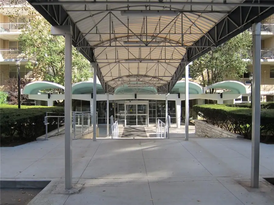 35 Seacoast Terrace #3B, Brooklyn, NY 11235 - #2