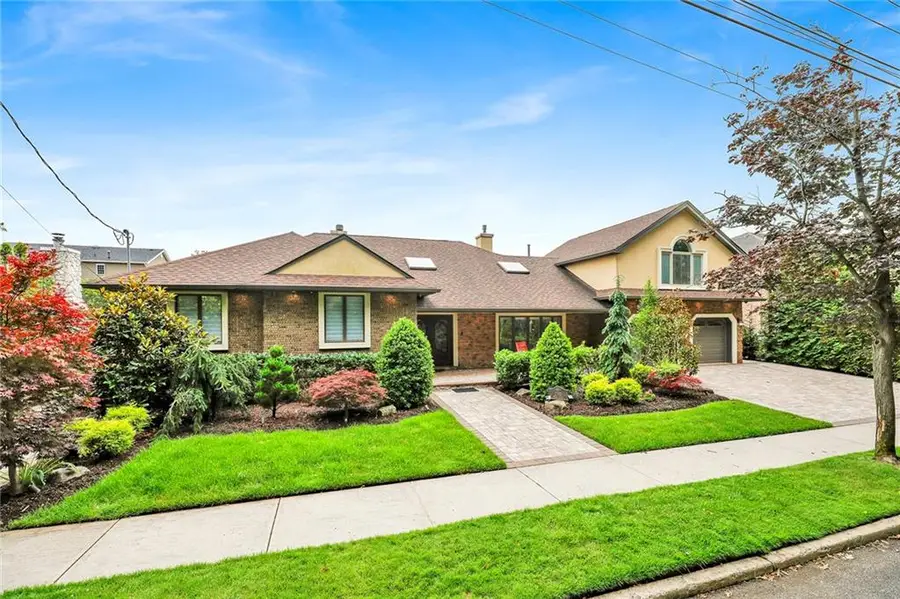 290 Koch Boulevard, Staten Island, NY 10312 - #2