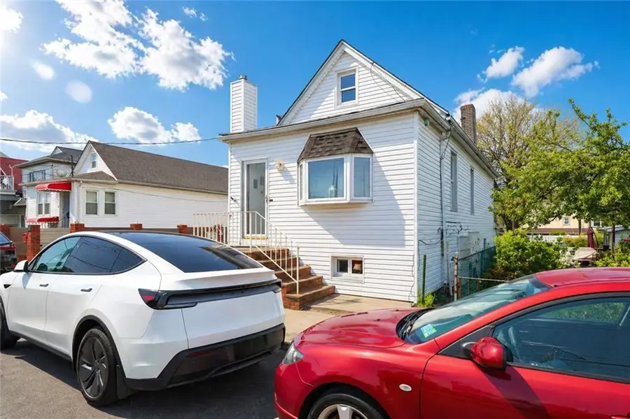 16 Orlando Street, Staten Island, NY 10305 - #2