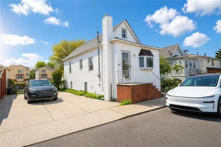 16 Orlando Street, Staten Island, NY 10305 - #3