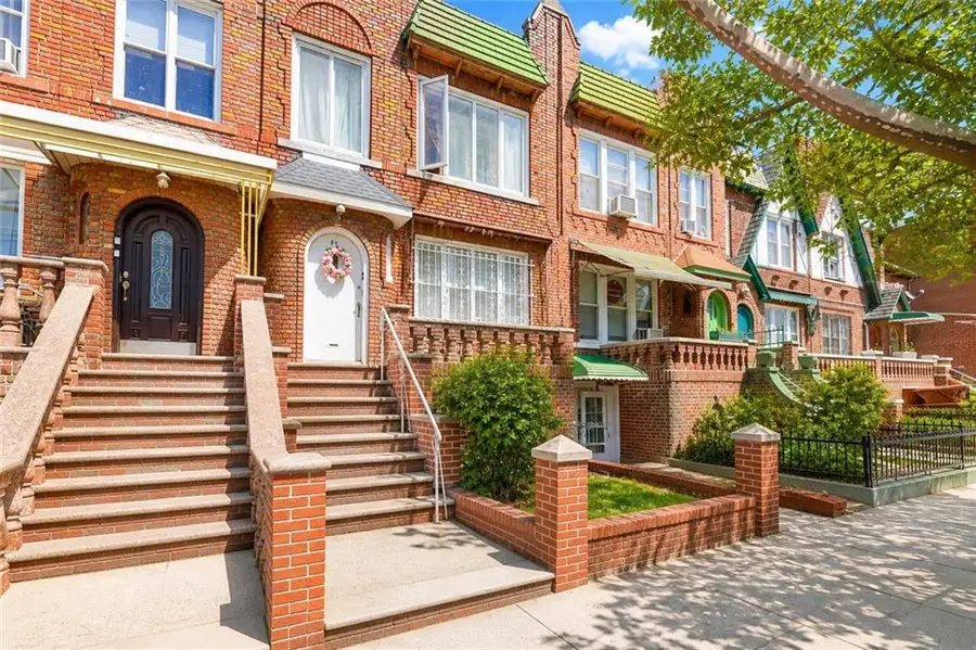 251 Avenue P, Brooklyn, NY 11204 - #2