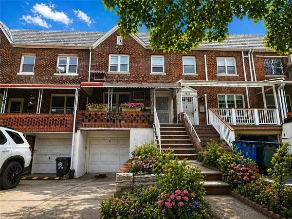 48-40 39th Street, Long Island City, NY 11104