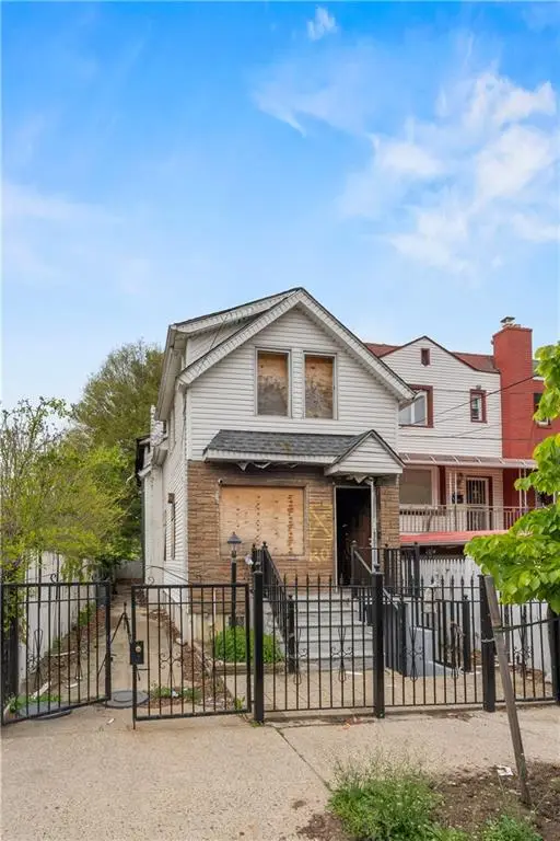 2925 Throop Avenue, Bronx, NY 10469
