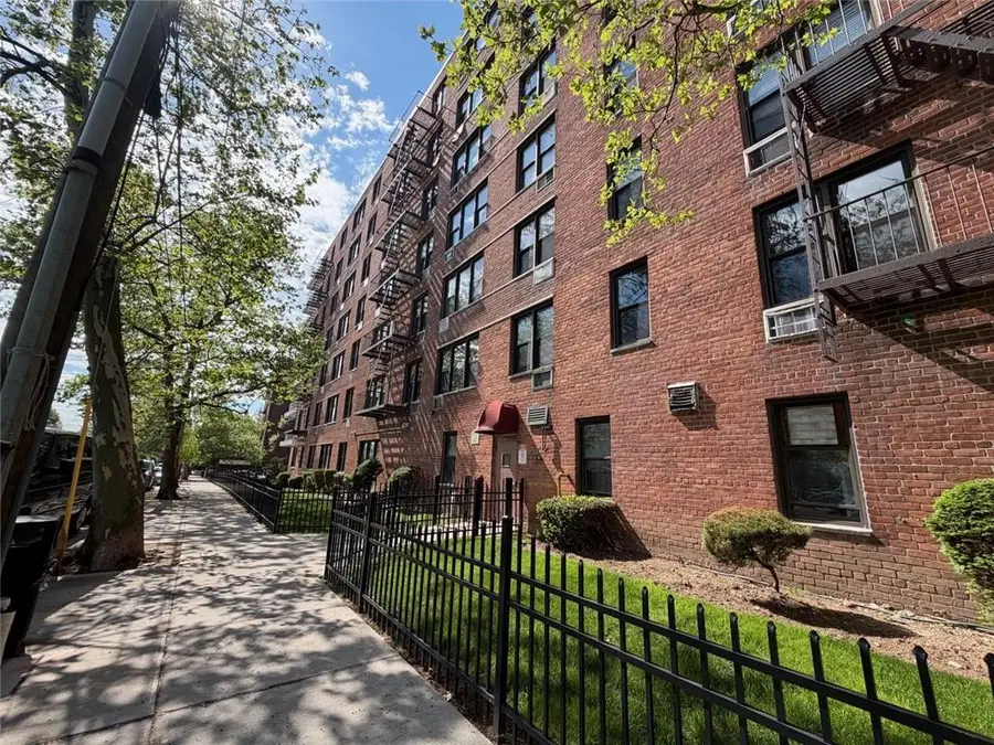 100 Colfax Avenue #3Z, Staten Island, NY 10306 - #2